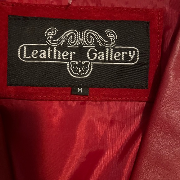 Vintage red leather fringe jacket - Picture 2 of 5